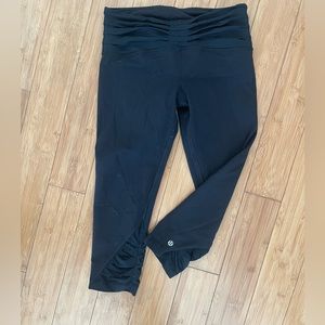 Lululemon leggings - size 8 - details at waist and leg